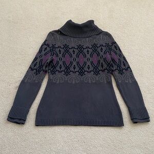 🌸ATHLETA Elegant Gray and Purple Women's Sweater